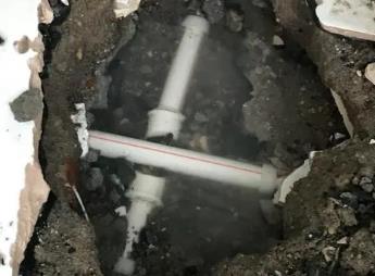 景洪阳台漏水维修公司为您分享楼上楼下漏水怎么处理